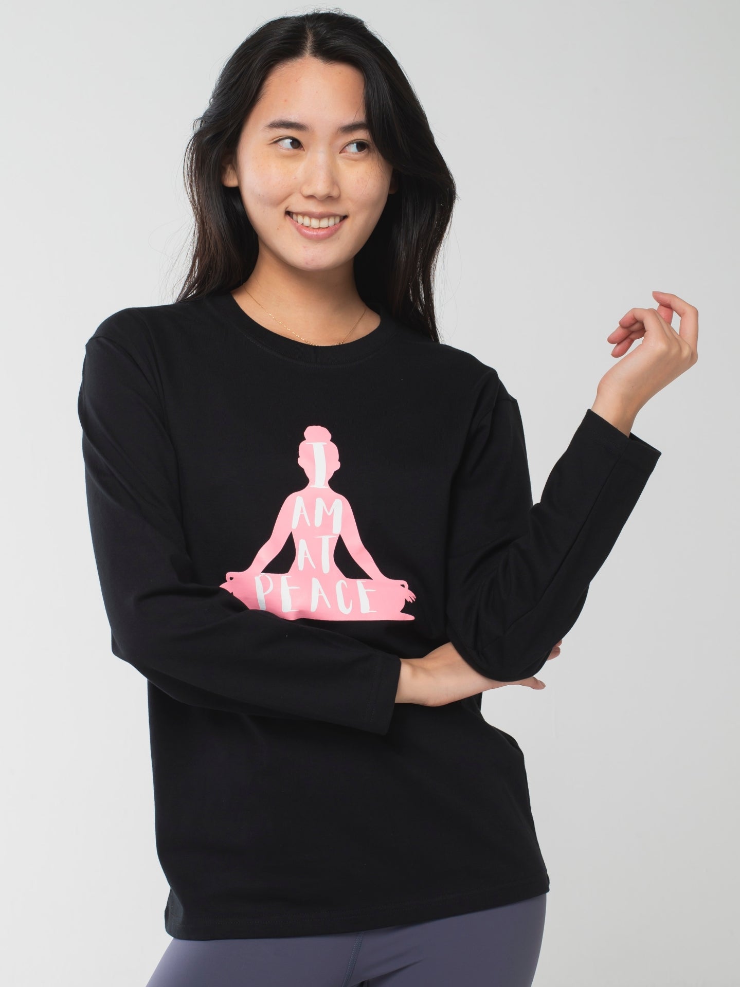 I am at peace Long-Sleeve Tee Black