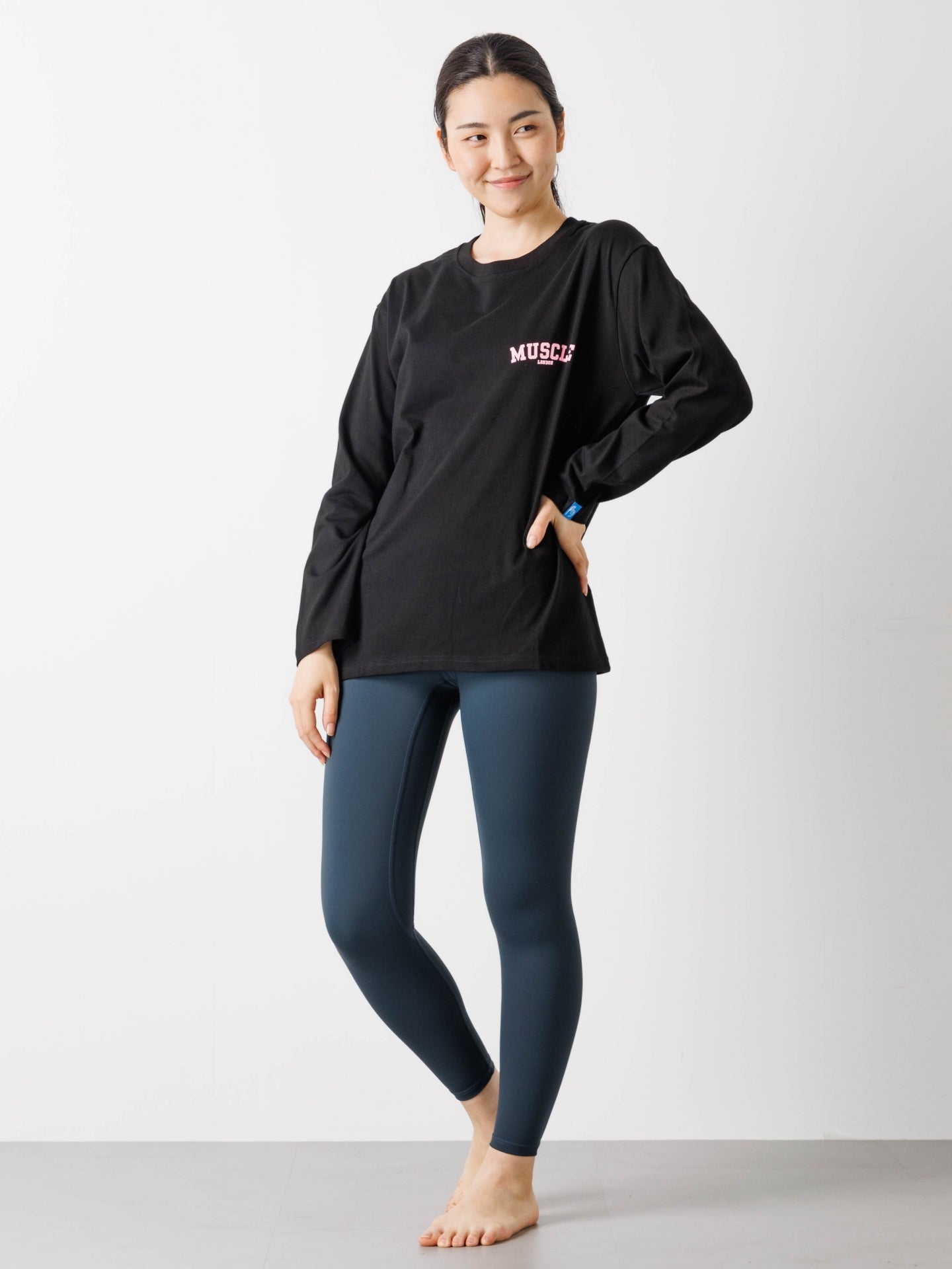 Small Muscle London Long-Sleeve Tee Black