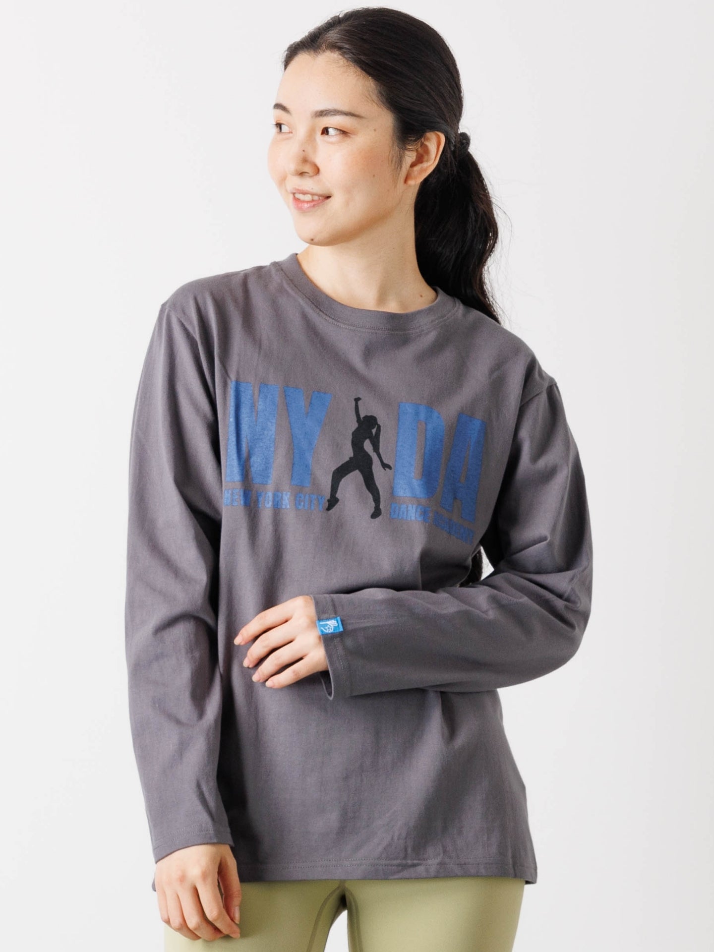 New York Dance Long-Sleeve Tee Grey