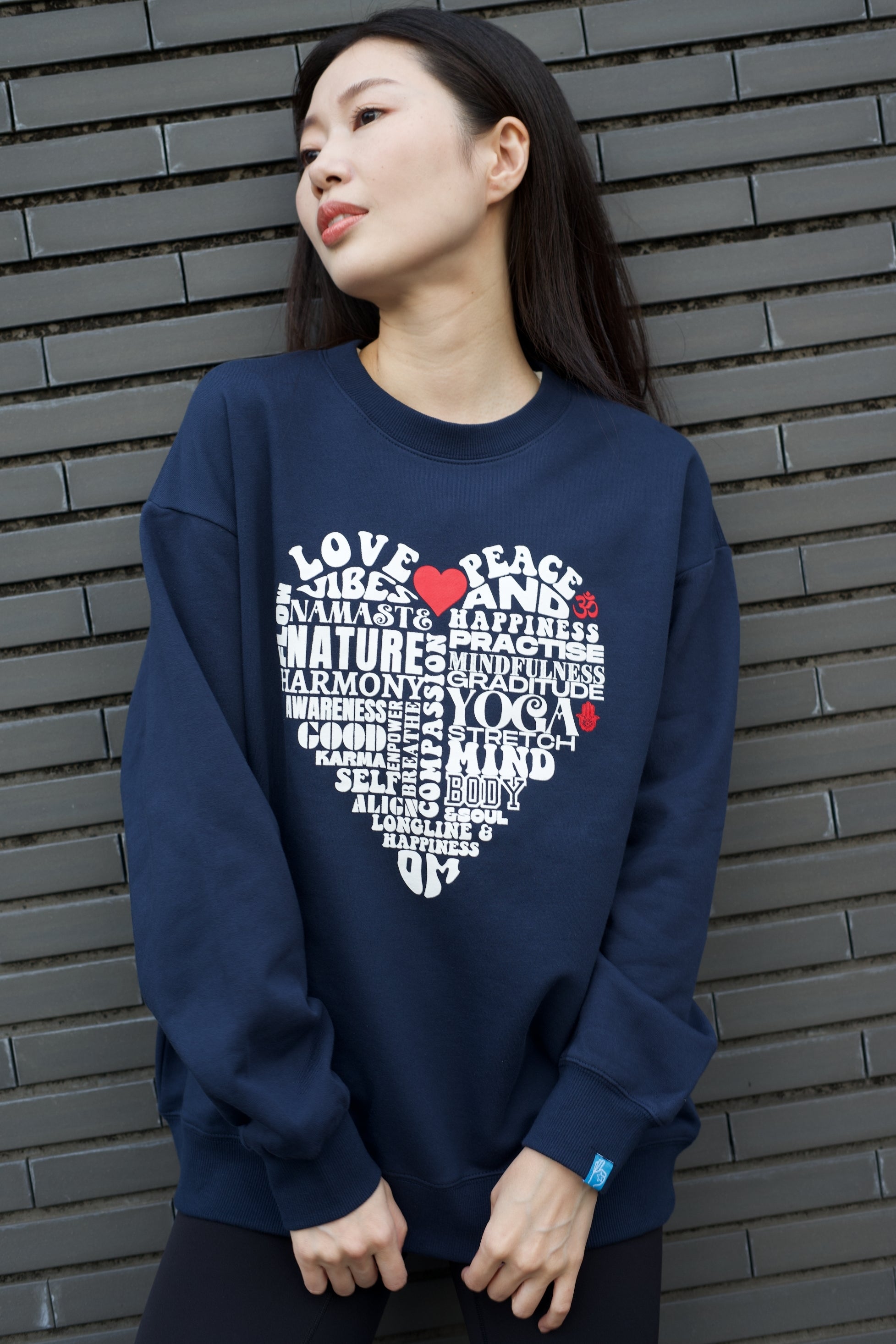 カレッジ ロゴ スウェットシャツ レディース Love & peace crew sweat