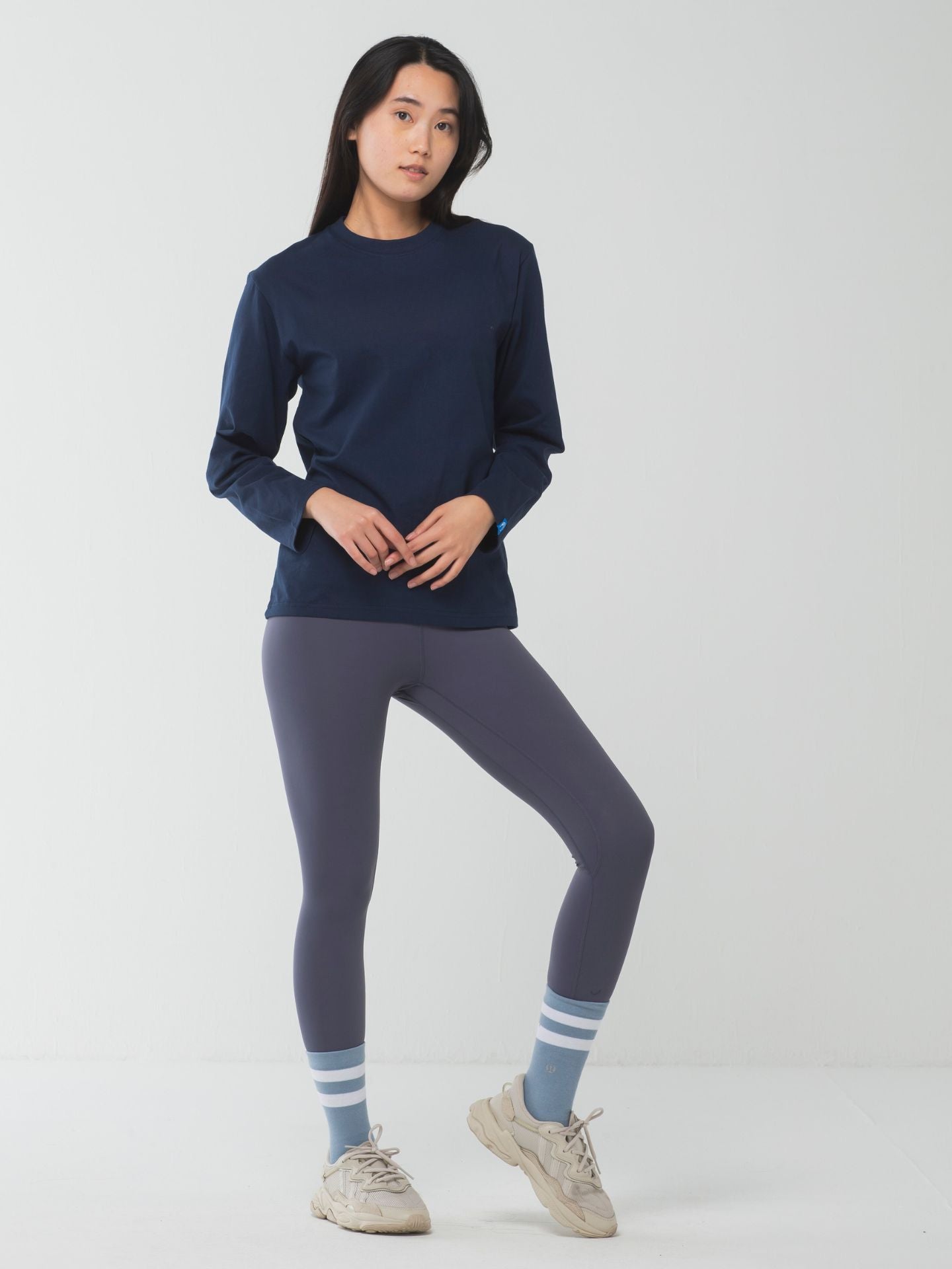 C'est Bon le Yoga Long-Sleeve Tee Navy