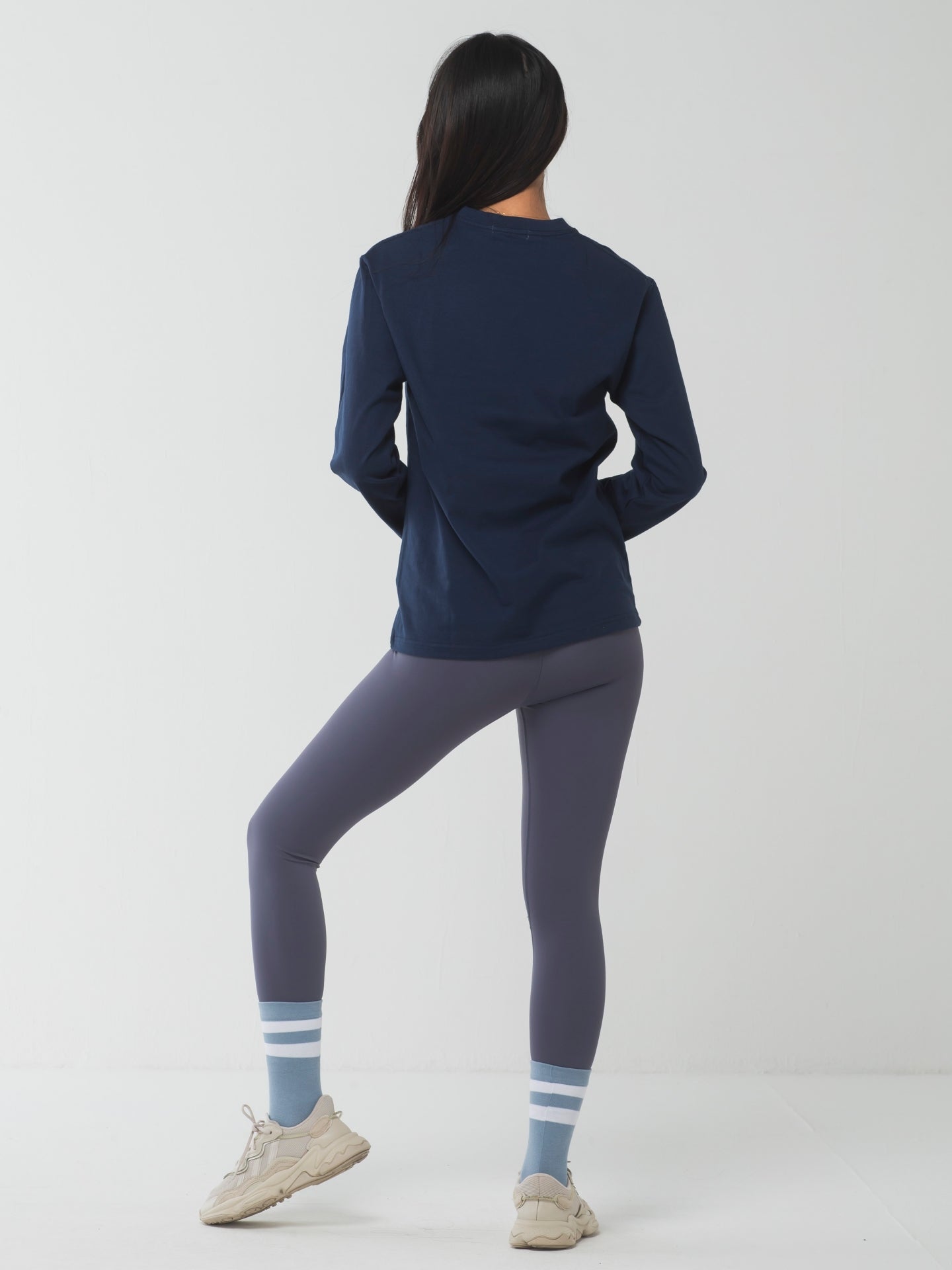 C'est Bon le Yoga Long-Sleeve Tee Navy